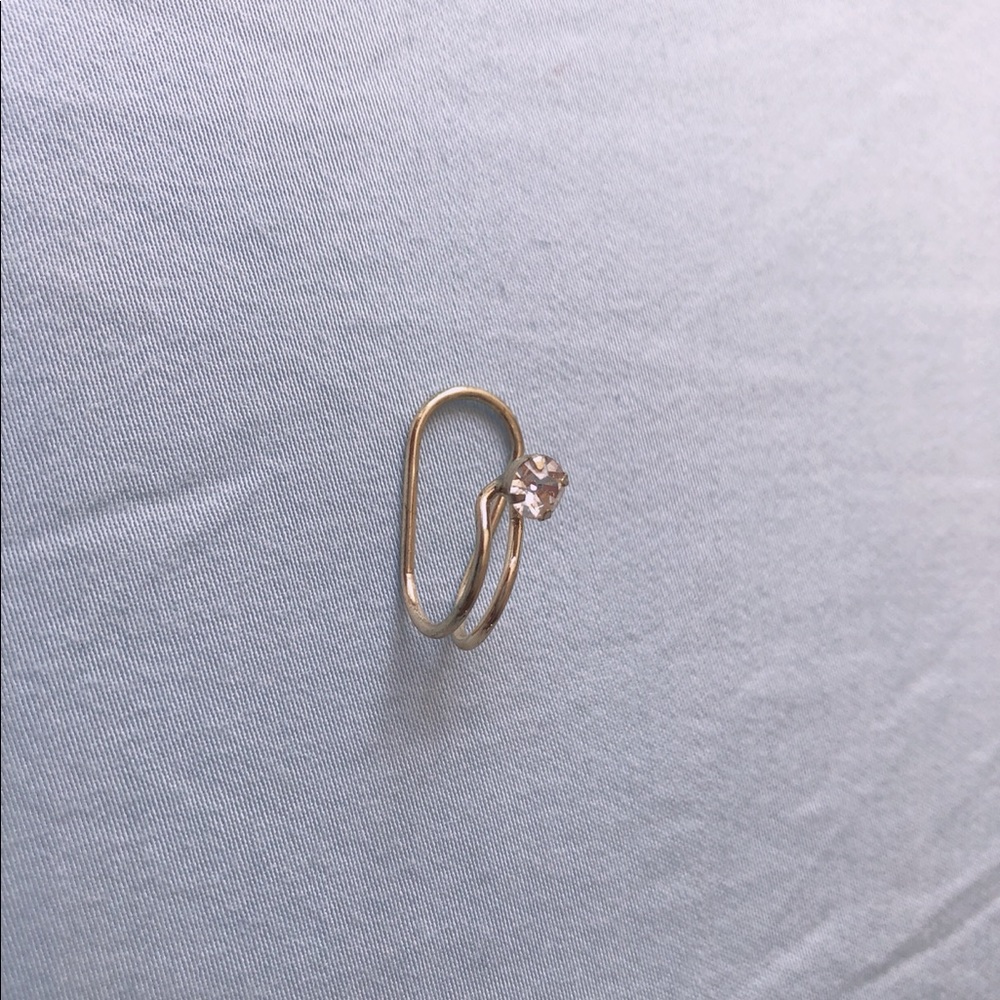 Rhinestone w gold ear cuff
